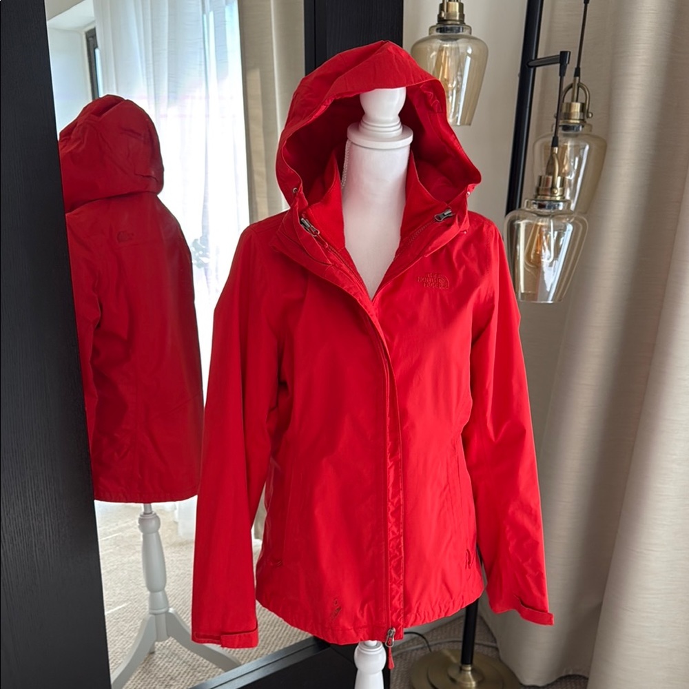 The NORTH FACE woman size large